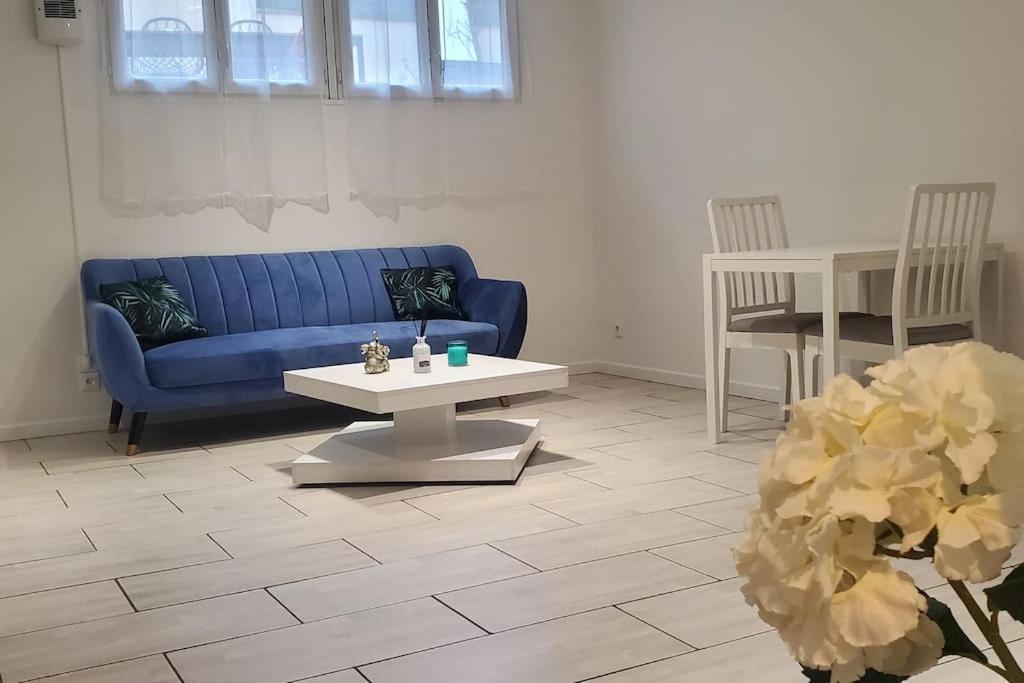 Tulsa Home - Superbe Appartement De Deux Chambres - Avec Terrasse Privee Osny Екстериор снимка