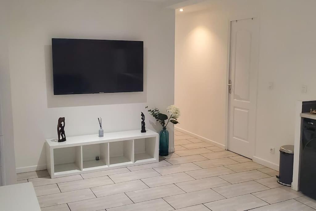 Tulsa Home - Superbe Appartement De Deux Chambres - Avec Terrasse Privee Osny Екстериор снимка